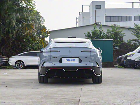 2025�� �Ŀ� Max�����