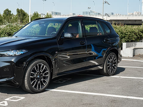 2025�� xDrive 40Li M�˶���ҹ��װ