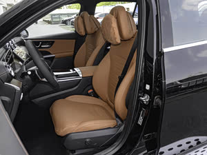 奔驰glc2023款 glc 300 l 4matic 动感型 7座