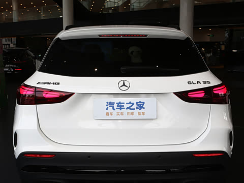 2025�� AMG GLA 35 4MATIC