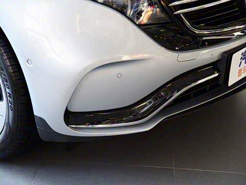 2020�� EQC 400 4MATIC ������ 1886������