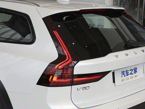 2025�� Cross Country B5 AWD �����