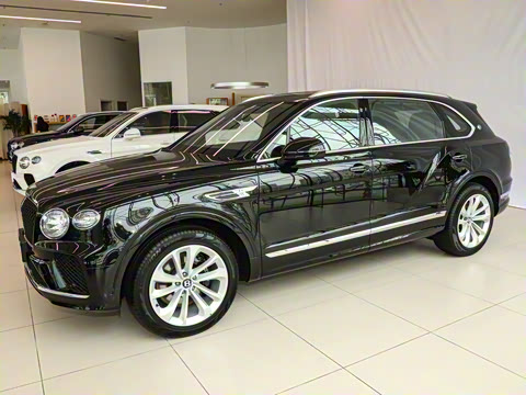 2026�� 4.0T V8 ������