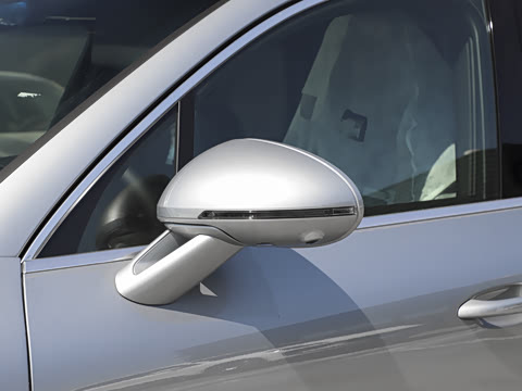 2023�� Macan 2.0T