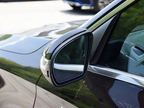 2020�� �Ŀ� GLC 300 L 4MATIC ������