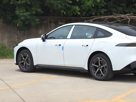 2025�� ���� 550AirѲ����