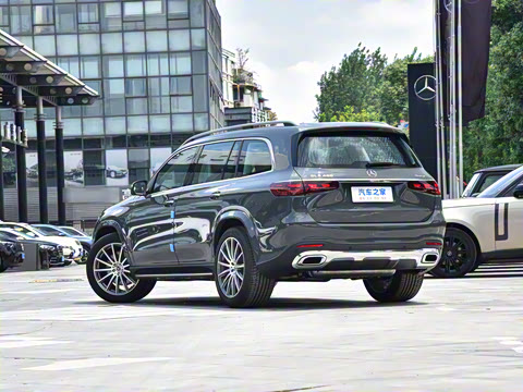 2025�� GLS 450 4MATIC ������