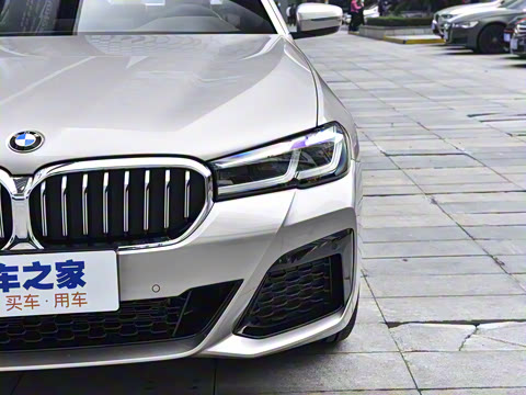 2022�� �Ŀ� 530Li ������ M�˶���װ