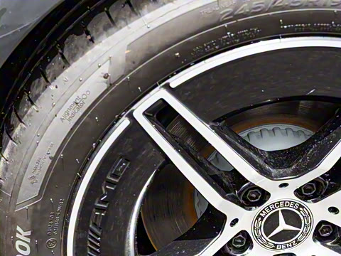 2025�� �Ŀ� E 260 �˶���