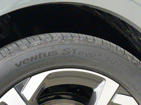 2024�� 45 TFSI quattro ʱ�ж����������ر��