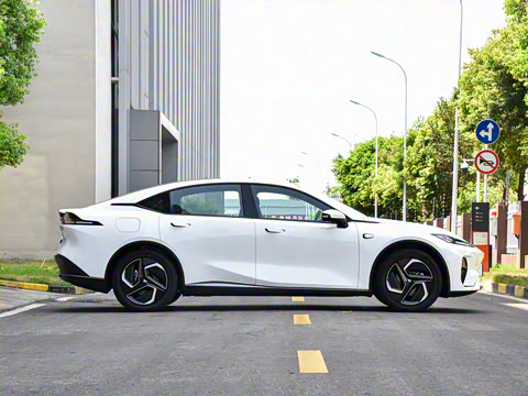 2025�� 530UltraǬ���Ǽ�ADS SE�����