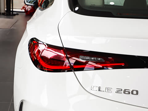 2025�� CLE 260 ���ܳ�