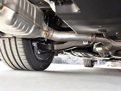 2022�� E 350 e L ���ʽ��϶����γ�