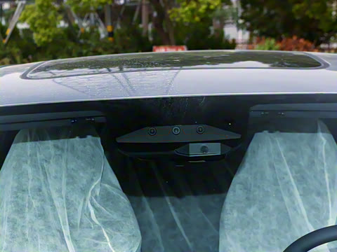 2025�� EV �Ǽݰ� 701KM������