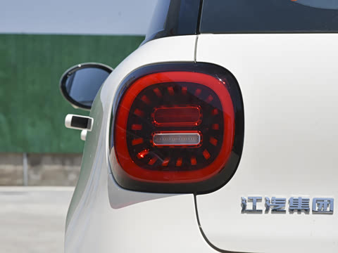 2023�� 405km Air