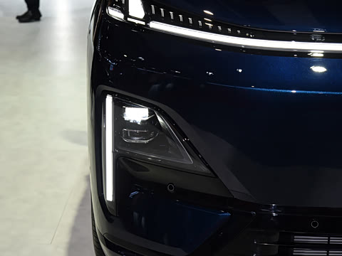 2025�� ����Ultra+