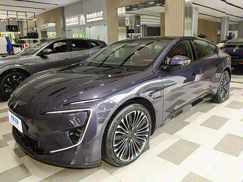 2025�� �Ŀ� Max�����