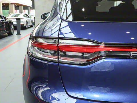 2025�� Macan 2.0T ���ΰ�