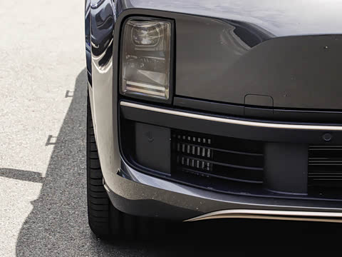 2025�� Ultra ���ܻ��°�