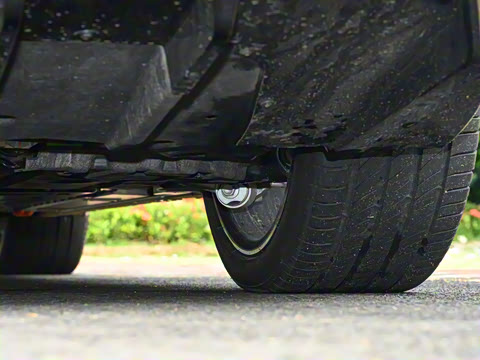 2025�� 75kWh Touring