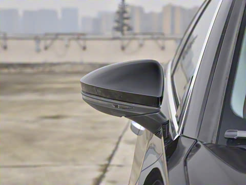 2021�� 40 TFSI ����������