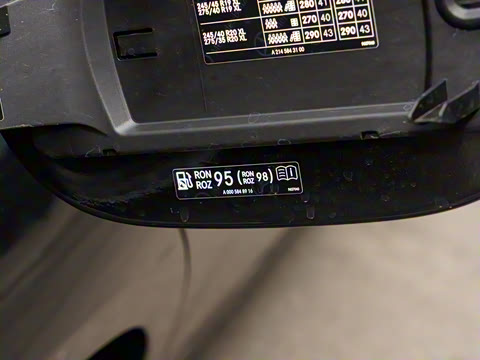 2025�� �Ŀ� E 300 ʱ�����˶���