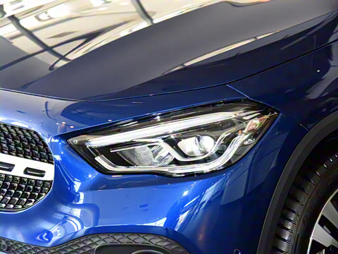 2022�� �Ŀ� GLA 200