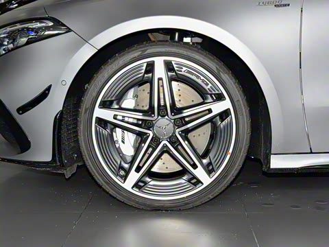 2025�� �Ŀ� AMG A 35 L 4MATIC