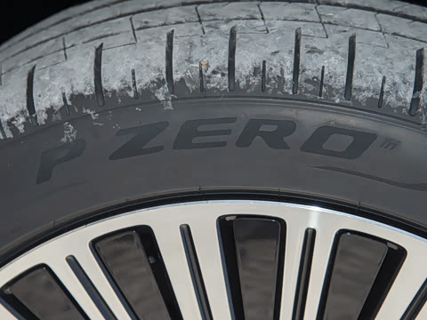 2025�� ���� Ultra�� 100kWh 6����