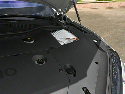 2025�� 75kWh Touring