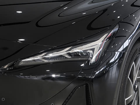 2025�� 560PRO 185kW