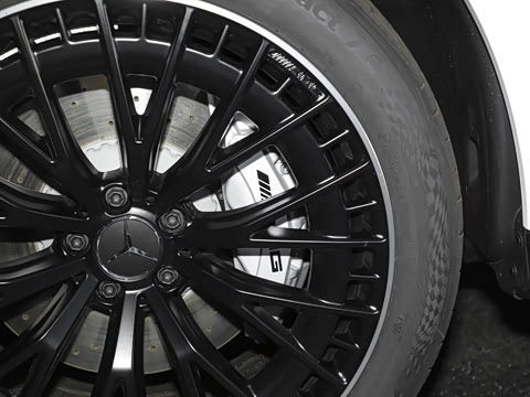 2025�� AMG GLC 43 4MATIC