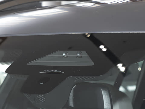 2024�� xDrive40i ������M�˶���װ