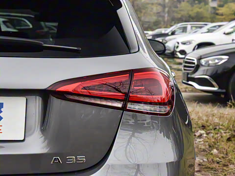 2022�� AMG A 35 4MATIC