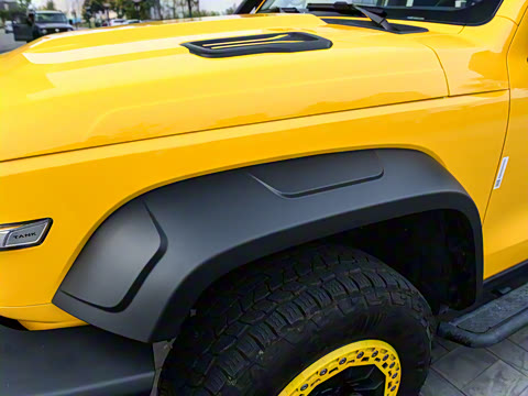 2022�� 2.0T �߾��޶���