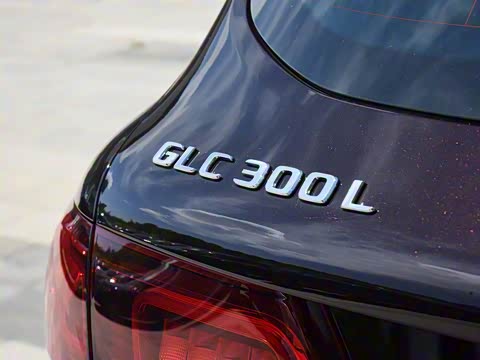 2020�� �Ŀ� GLC 300 L 4MATIC ������