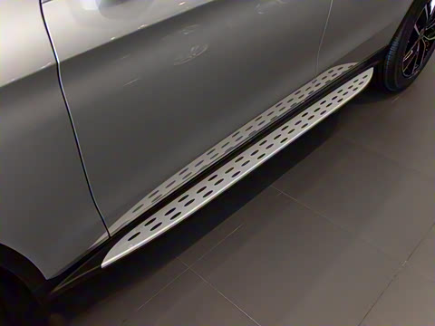 2021�� GLC 300 L 4MATIC ������