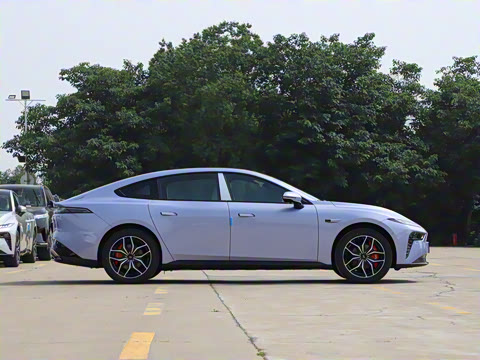 2025�� ���� 550Pro�캽��