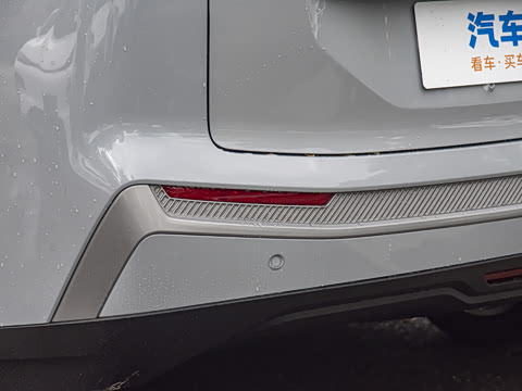 2025�� Plus 510 ������