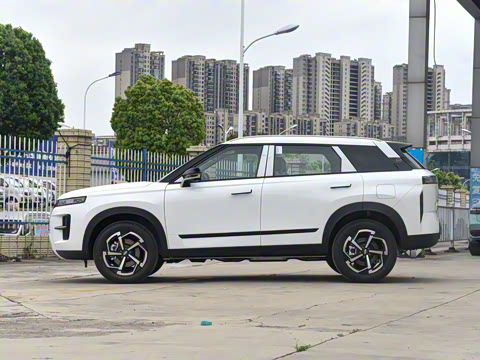 2025�� ���ܰ� 1.6T ��+������