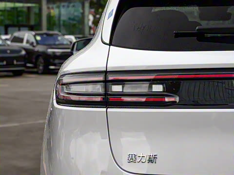 2025�� ����  Ultra ������