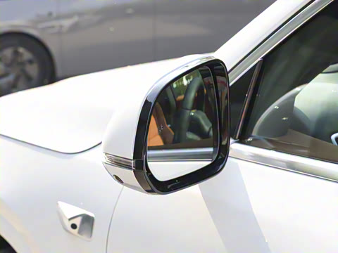 2025�� Pro ���ܻ��°�