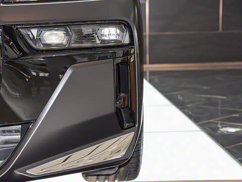 2023�� xDrive60L M�˶���װ