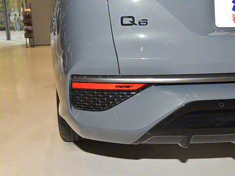 2023�� 50 TFSI quattro ������ ������װ