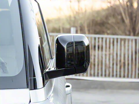 2022�� 90 2.0T P300 SE