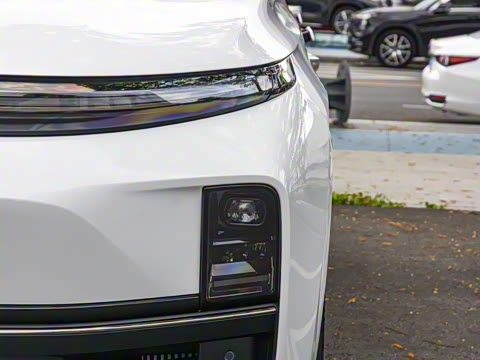 2025�� Pro ���ܻ��°�