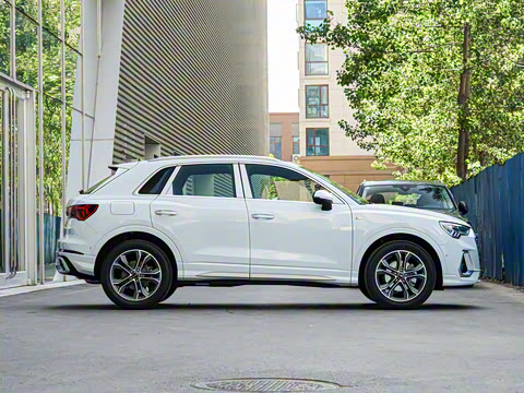 2025�� quattro 45�����ذ� 40TFSI ʱ�ж�����