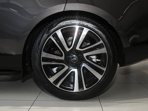 2025�� 3.0 L6 400PS �����ӳ���