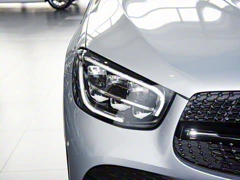 2022�� GLC 260 4MATIC ����SUV