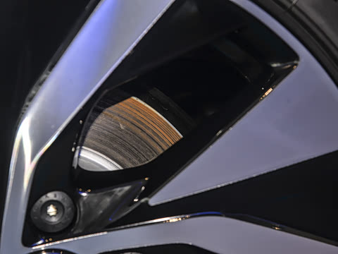 2025�� �Ŀ� 300TSI Pro